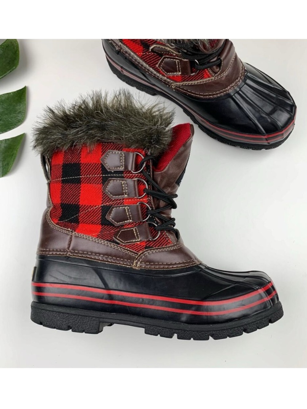 Tamarack Winter Boots Black Red Plaid Faux Fur Thinsulate 200 Gram Women's 7